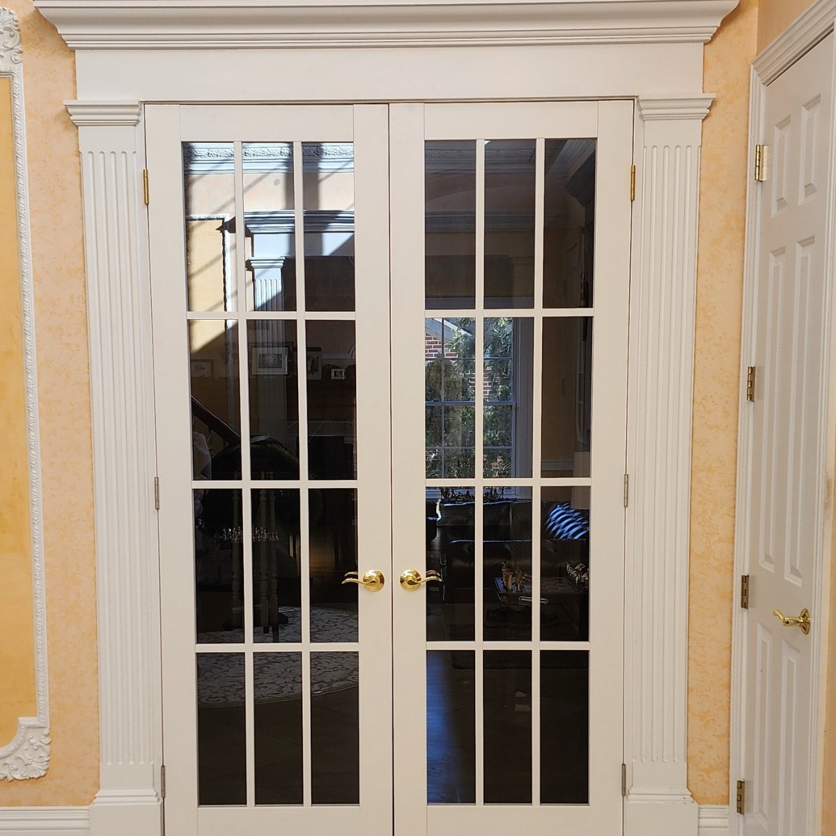 FELICIA 3355 White Silk Clear Glass