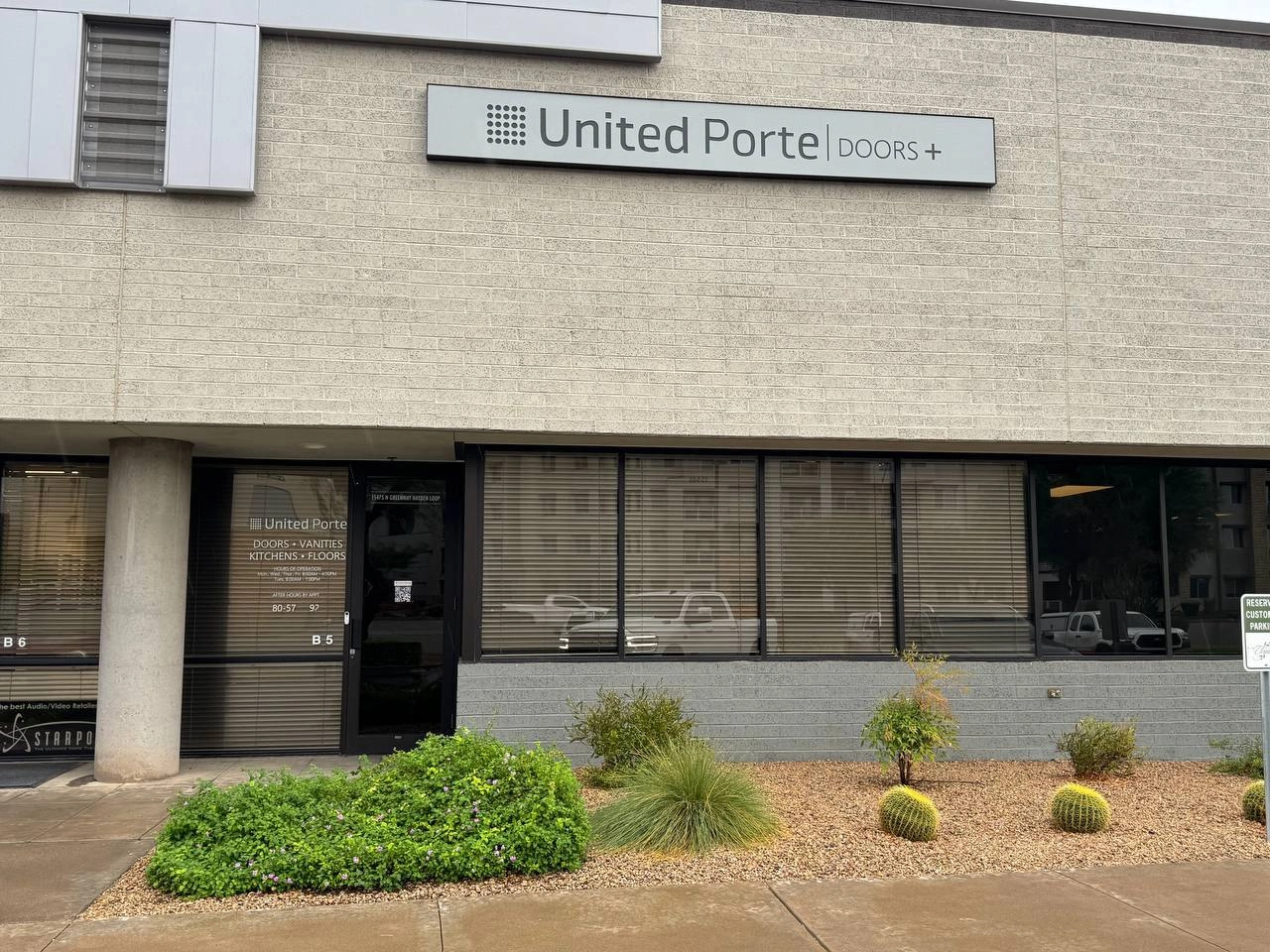 Showroom & Pick-Up, Scottsdale, Arizona
